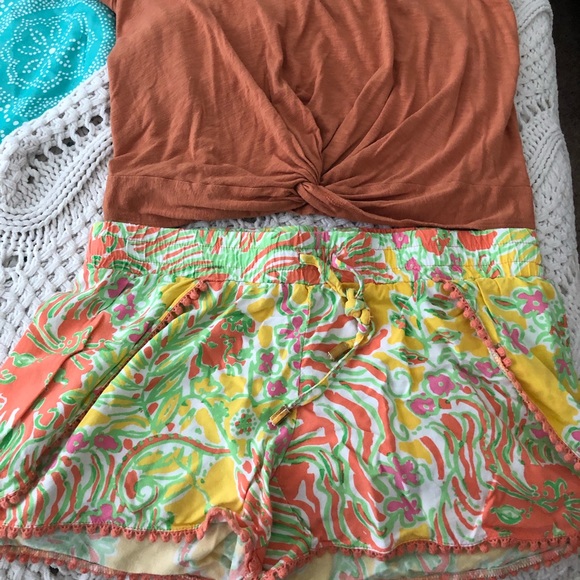 Lilly pulitzer for target soft shorts SOLD - Picture 3 of 3